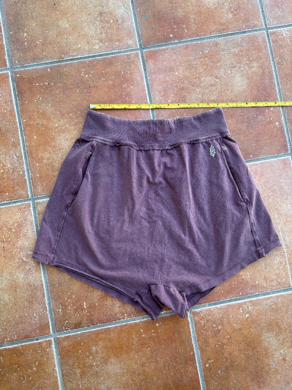 FREE PEOPLE MOVEMENT HOT SHOT HAREM SHORTS SIZE M OXBLOOD - Picture 7 of 7